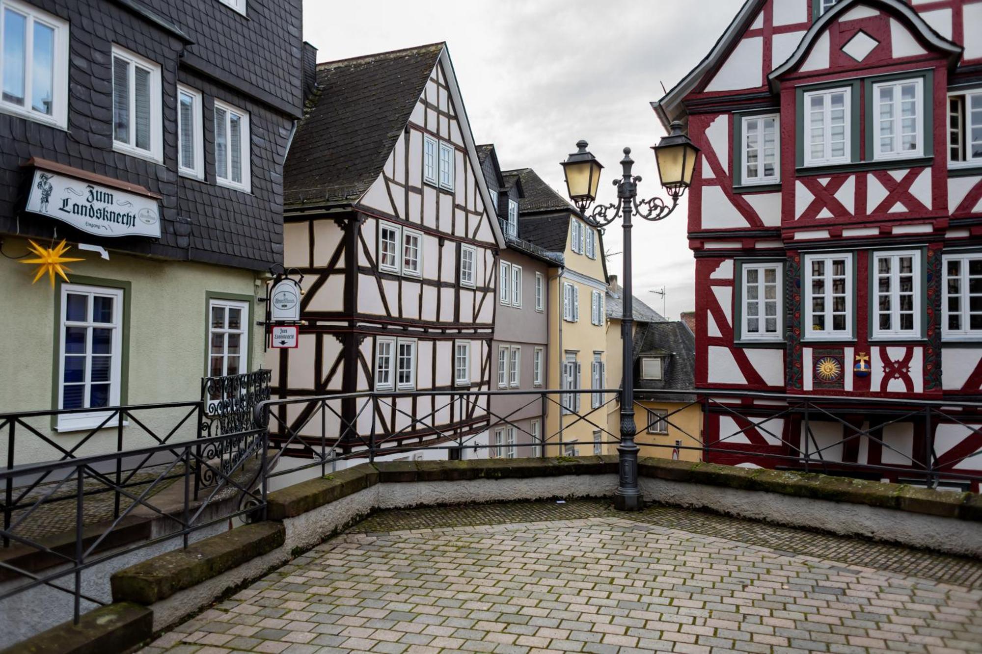 Altstadt Apartment Am Dom Wetzlar, 1 Zi, Kueche, Bad Mit Parkplatz Am Grundstueck Exterior photo